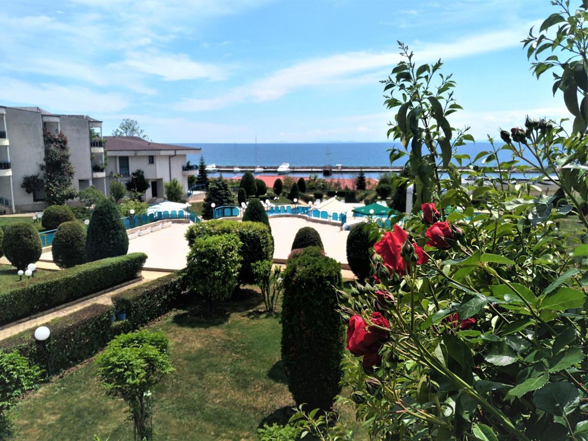 Baratero Vlas Marina Apartment 스베티 블라스 외부 사진